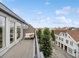 Super central Apartment with Balcony - ONS 2026