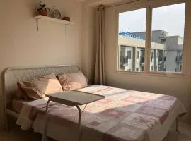 2BR at PGV Cimanggis with Netflix near exit Toll Jagorawi