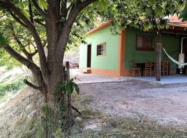 Manganiari Springs Cabin Retreat, cabin nghỉ dưỡng ở Dhipótama