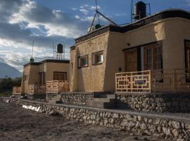 Sama Pangong, hótel í Kakstet