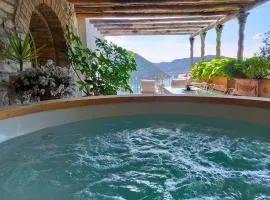 Il Monsignore - Finnish WoodenJacuzzi and Stunning Lake Views