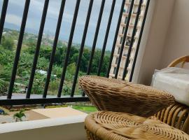 Idanna Staycation, hotel a Lapu Lapu City