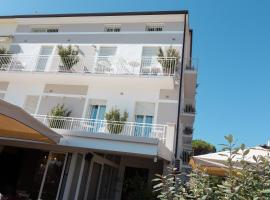 Hotel Ronchi, hotel Cerviában