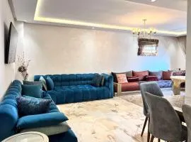 New Central Luxury 2BR 3Bath AC Terrace Garage