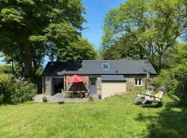 Polly's Barn, Penrhyn