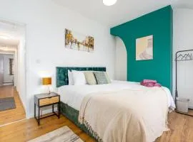 Modern 3 bed perfect for contractors and families