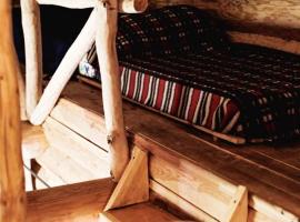 Cozy cabin by the lake in ecological farm Keme&scaron;ys, cabin in &Scaron;i&scaron;kiniai