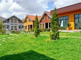 COTTAGE CHALET and TOURS