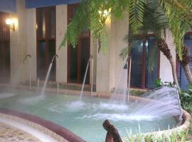 Cloud Nine Hotspring, hotel v destinaci Longmen