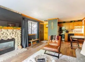 Red Pine Mountain Retreat steps from the Cabriolet