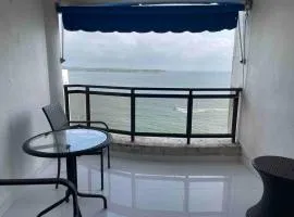 Apartamento con Vista al Mar Torremarina Premium