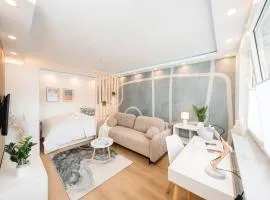 BellaBene modernes Studioapartment in zentraler Lage mit Balkon, Arbeitsplatz, Parkplatz
