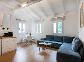 Solo Bianco Suites