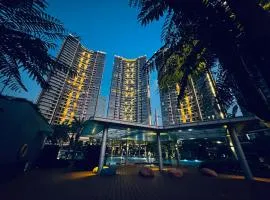 Tang Gold Coast PIK Sea View Apartment