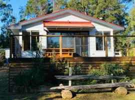 Fully fenced, wrap around decks, water on 3 sides