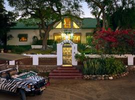 Corona Guest Farm, hotel mesra haiwan peliharaan di Corona