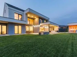 HIRUNDO- villa with saunas and hot tub
