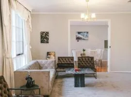 StayAU Prestigious Quiet Holiday Villa
