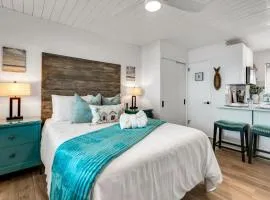 Tropic Terrace Suite #39 - Beachfront Resort