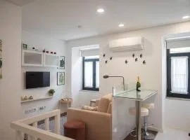 Central Luxury apartment w AC Downtown and Metro