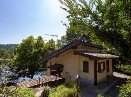 Villa con darsena-Castelletto Ticino