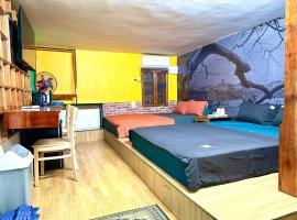 Bungalow K House, 2brs, Center of Old Quarter, HoanKiem Lake, bungalow en Hanói