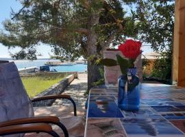 House ViEn, hotel di Nerezine