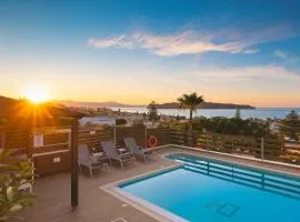 Seaview Garden Villa - Heated Pool & Sauna