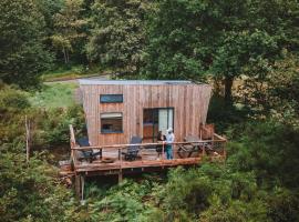 Moose Home Tiny house Genêts, tiny house in Cros