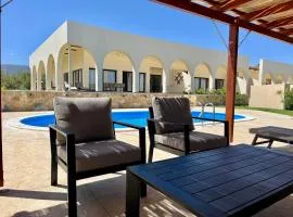 Selena Beach Front Loft - Villa with private Pool & Garden