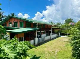 Kampung B&B Homestay
