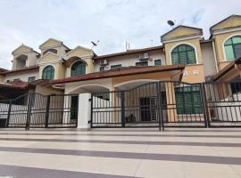 Warisan Indah Homestay KLIA 2 Melayu sahaja，位于雪邦的酒店