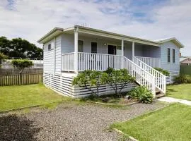 2B at Swansea cosy cottage, outdoor pet friendly
