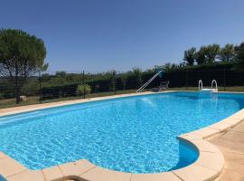 Maison de vacances, hotel i Nadaillac