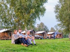 Kempings Daugavas lokos, Hotel in Sargailiški