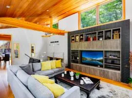 Phoenix Cocoon by HHG