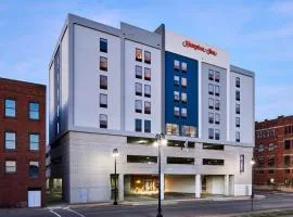 Hampton Inn Massillon