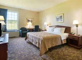 Quality Inn & Suites Schoharie near Howe Caverns