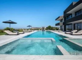 Omnia Luxury Villa, 100m2 Pool, Whirlpool & Gym, By ThinkVilla