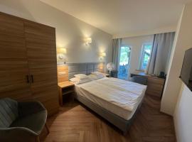 Villa Kahlberg, kh&aacute;ch sạn c&oacute; chỗ đậu xe ở Krynica Morska