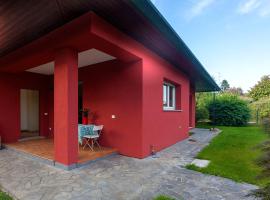 Maison Rouge, holiday home in Besnate