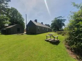 Hollybush Cottage Dundrum