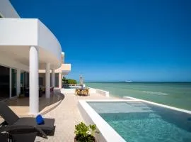 PENINSULA STAYS 4BR Beach House @ PROGRESO The Best Location in the Yucatan