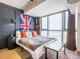 The Peaky Blinder s Crib with Gym, Pool, Sauna More