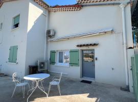 Appartement fonctionnel, ξενοδοχείο σε Mandelieu-la-Napoule