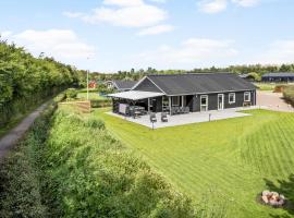 Beautiful Home In Hemmet With Wifi, Hotel in Hemmet