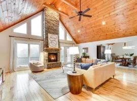 Nebo Home with Hot Tub Wheelchair Accessible