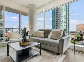 Modern Suite Calgary Downtown 5 min walk Stampede