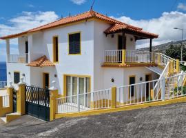 Sol e Mar by the airport, hotel in Santa Cruz