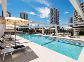 beach Residences 2-BR river view, hotel sa Gold Coast